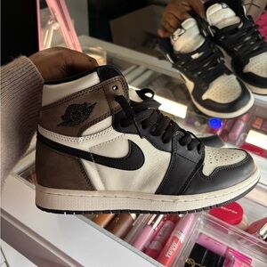 Jordan 1 Retro High OG Dark Mocha